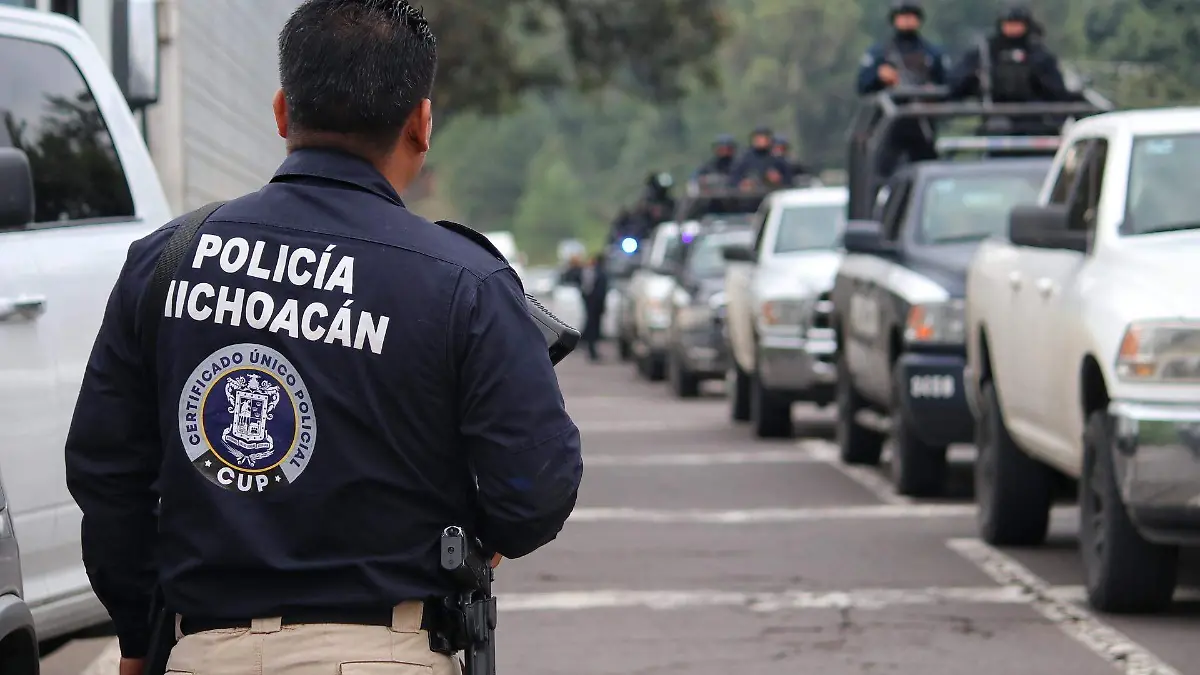 Policia michoacan (ARCHIVO) (2)